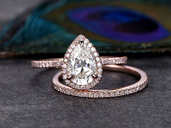 Pear Cut Bridal Ring Set Classic Design