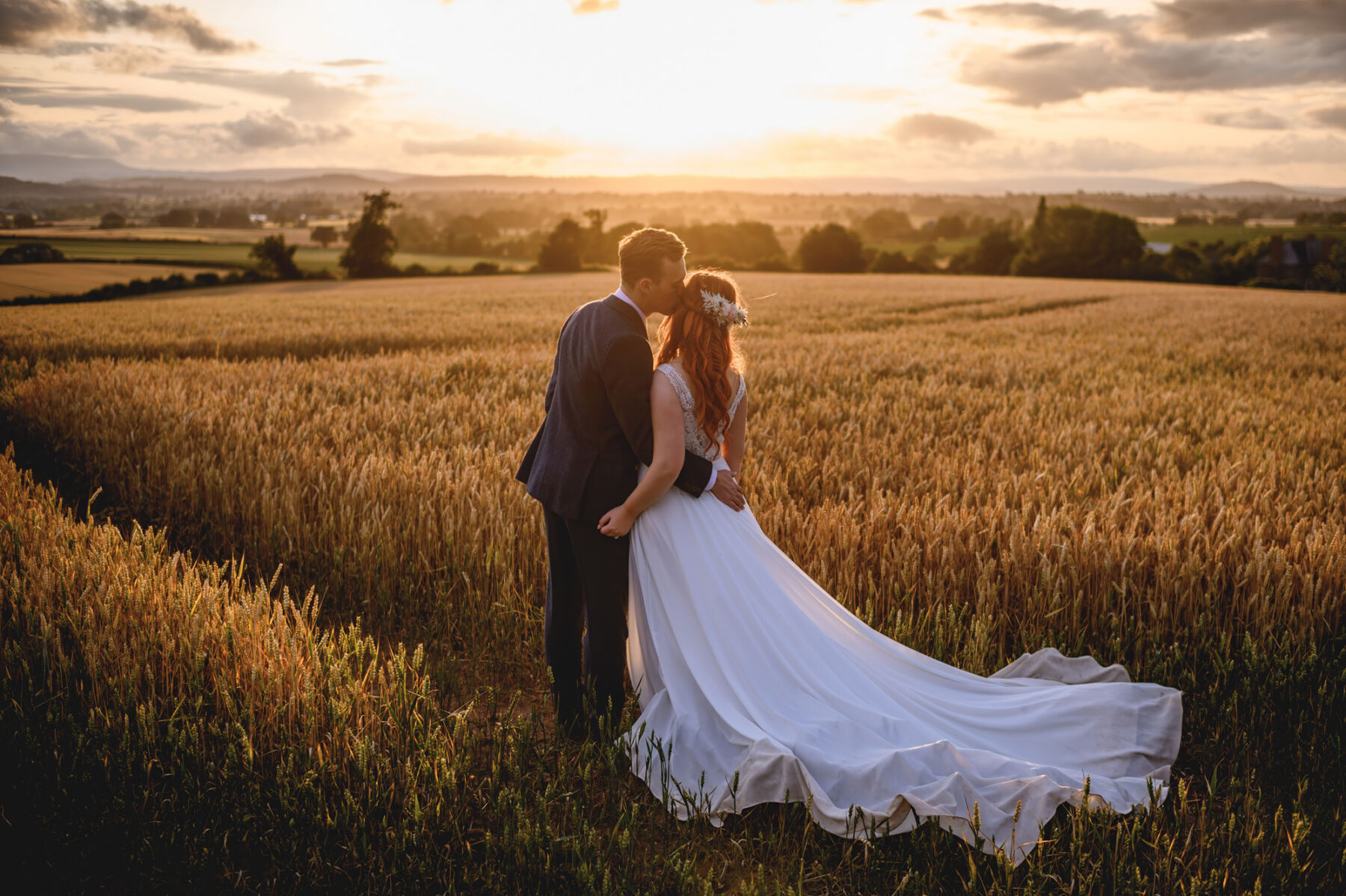 Dewsall Court Herefordshire Wedding Venue Jake Izzee www.emmiesweddingphotography.com