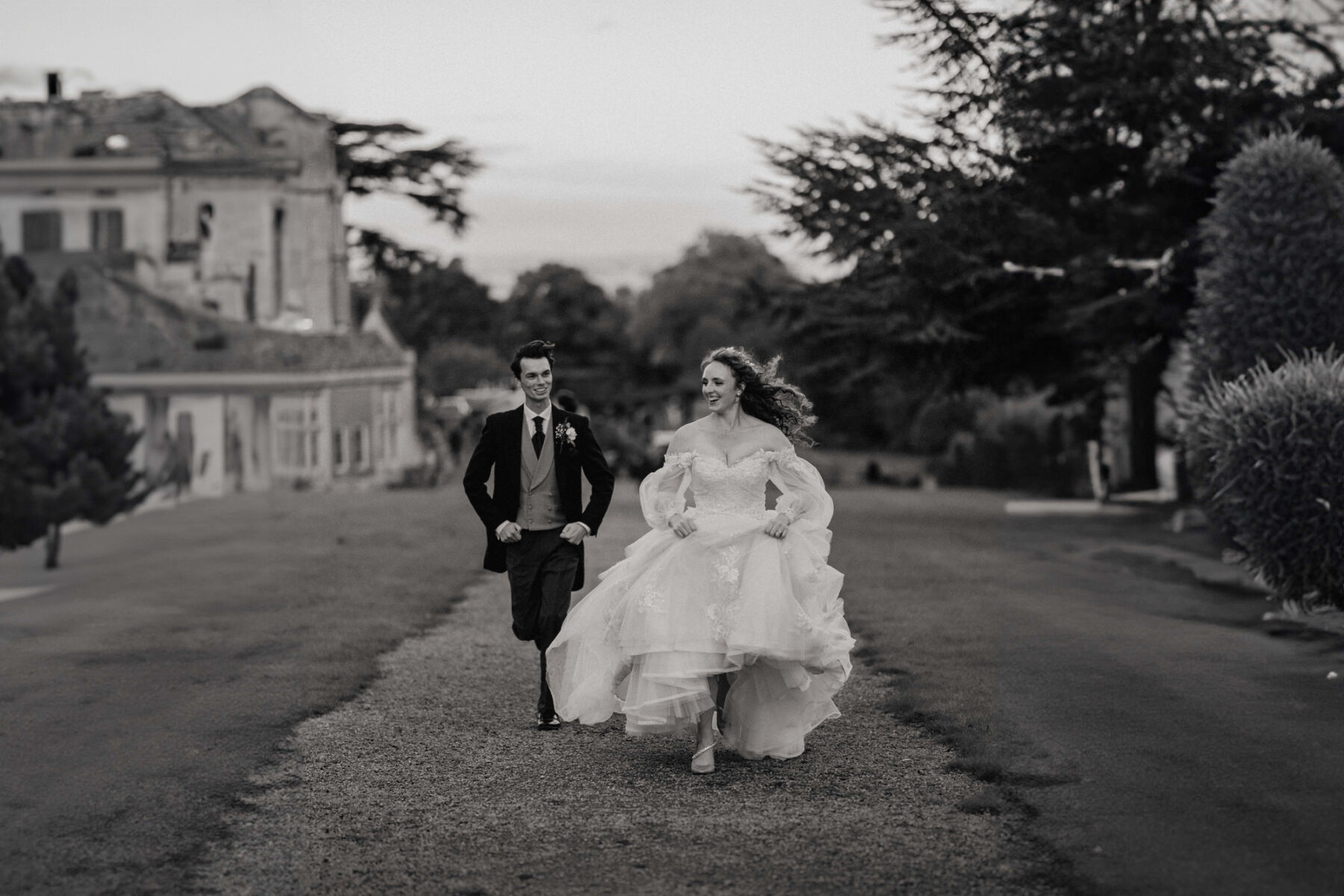 Midlands, Gloucestershire, Cotswolds and Somerset wedding photographer James Kimberley