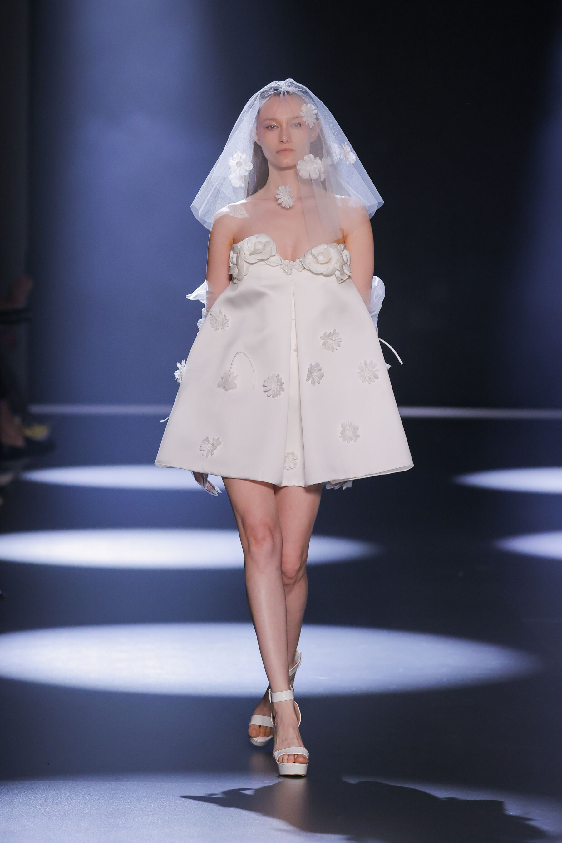 YolanCris Runway BBFW 2024 19 MINI 1