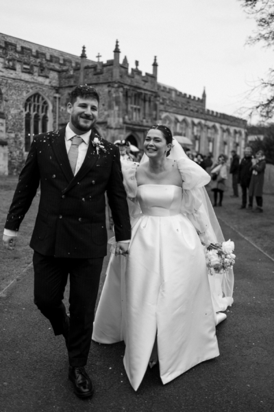 Maddy & Nik’s Cosy and Intimate Winter Wedding with a Custom Jesus Peiro Gown