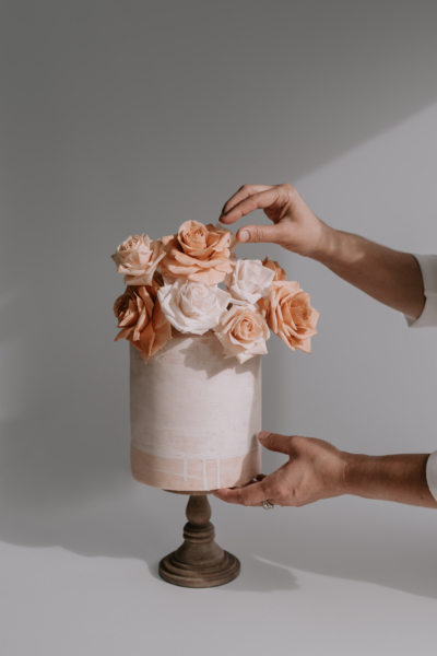 Introducing Valeria Dolci, Luxury Wedding Cake Designer