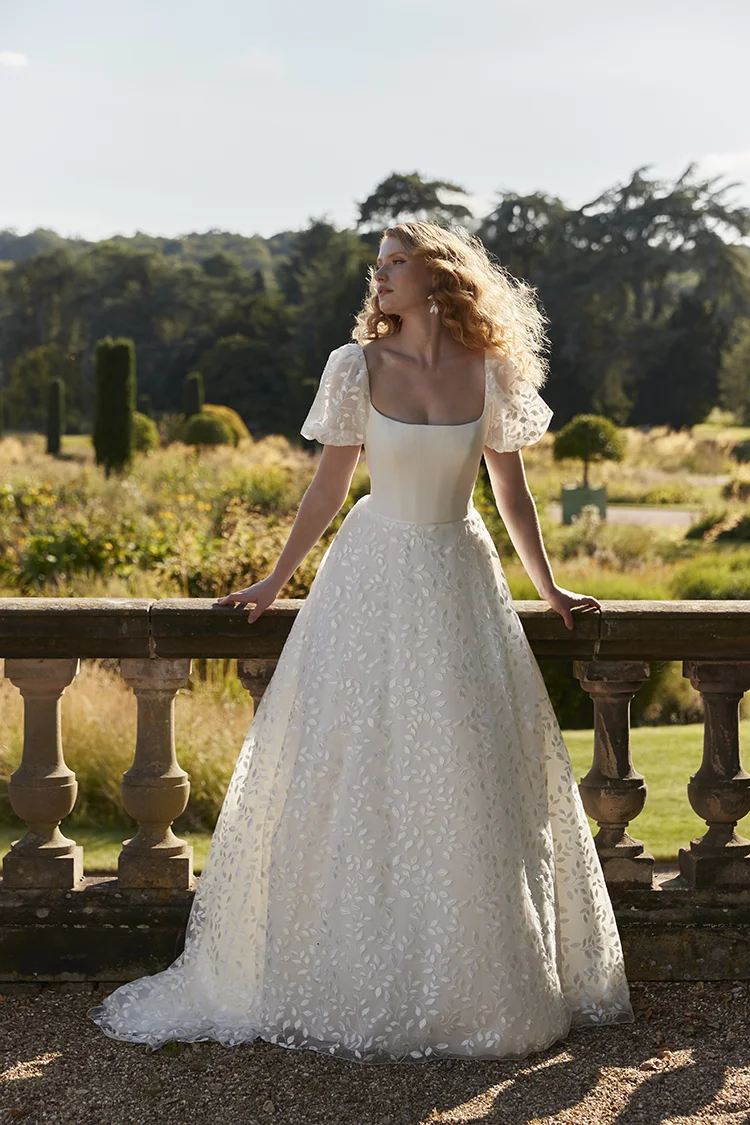 Sassi Holford at TDR Bridal Birmingham 1