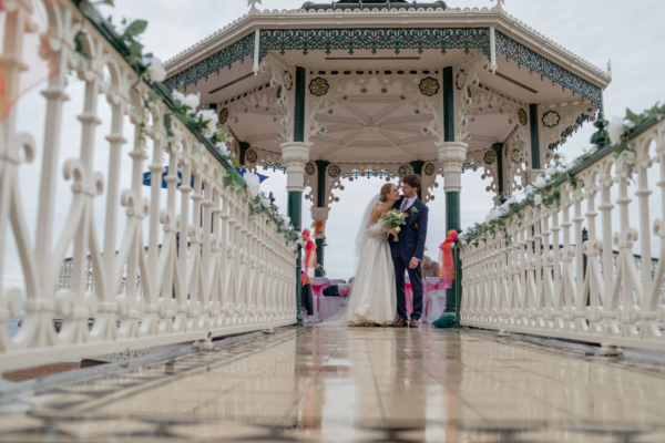 LM Photographing is a St Neot's based wedding photographer covering the Cambridgeshire region of East England.