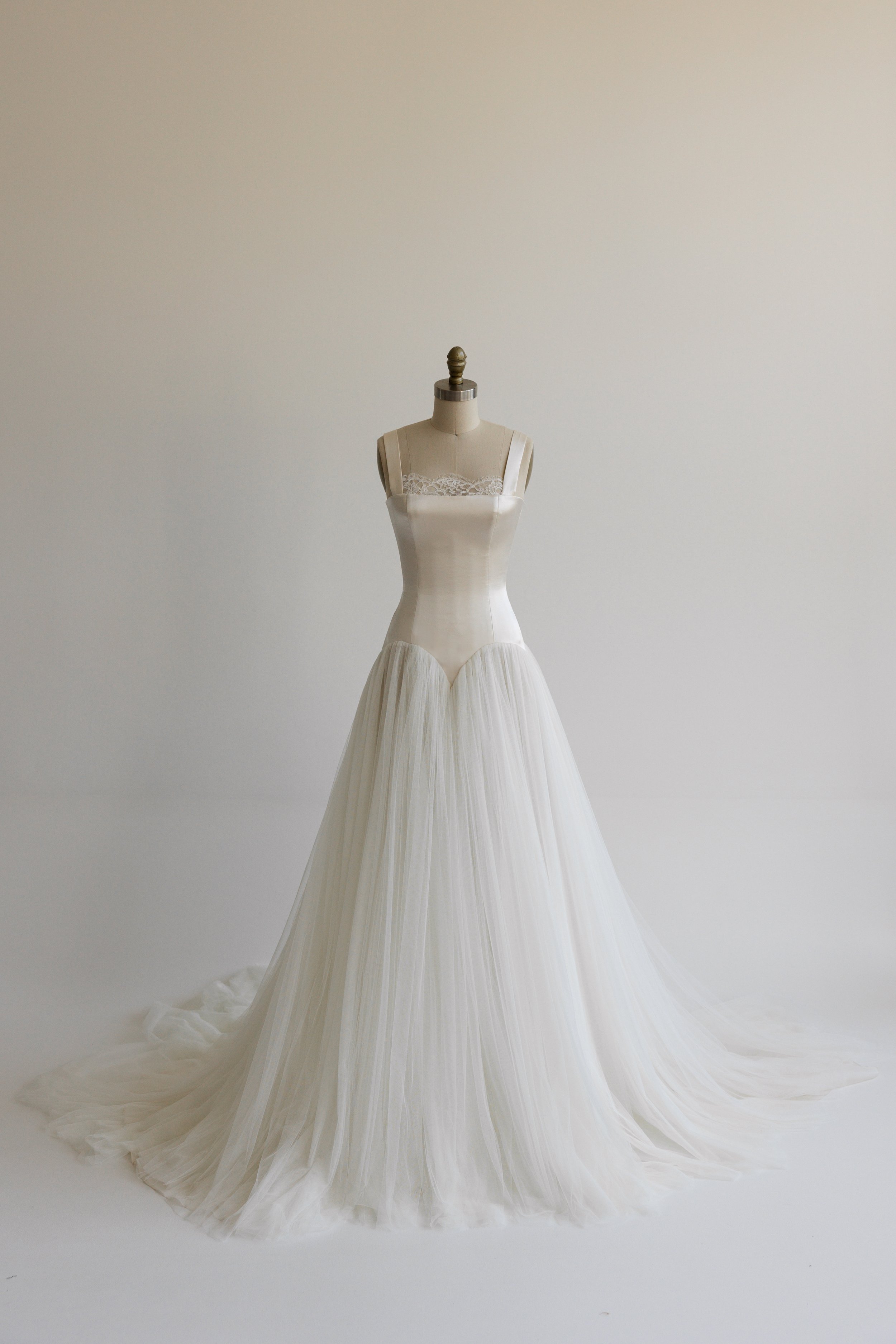 Amare bride, modern bridal boutique in Tamworth, Staffordshire, West Midlands.