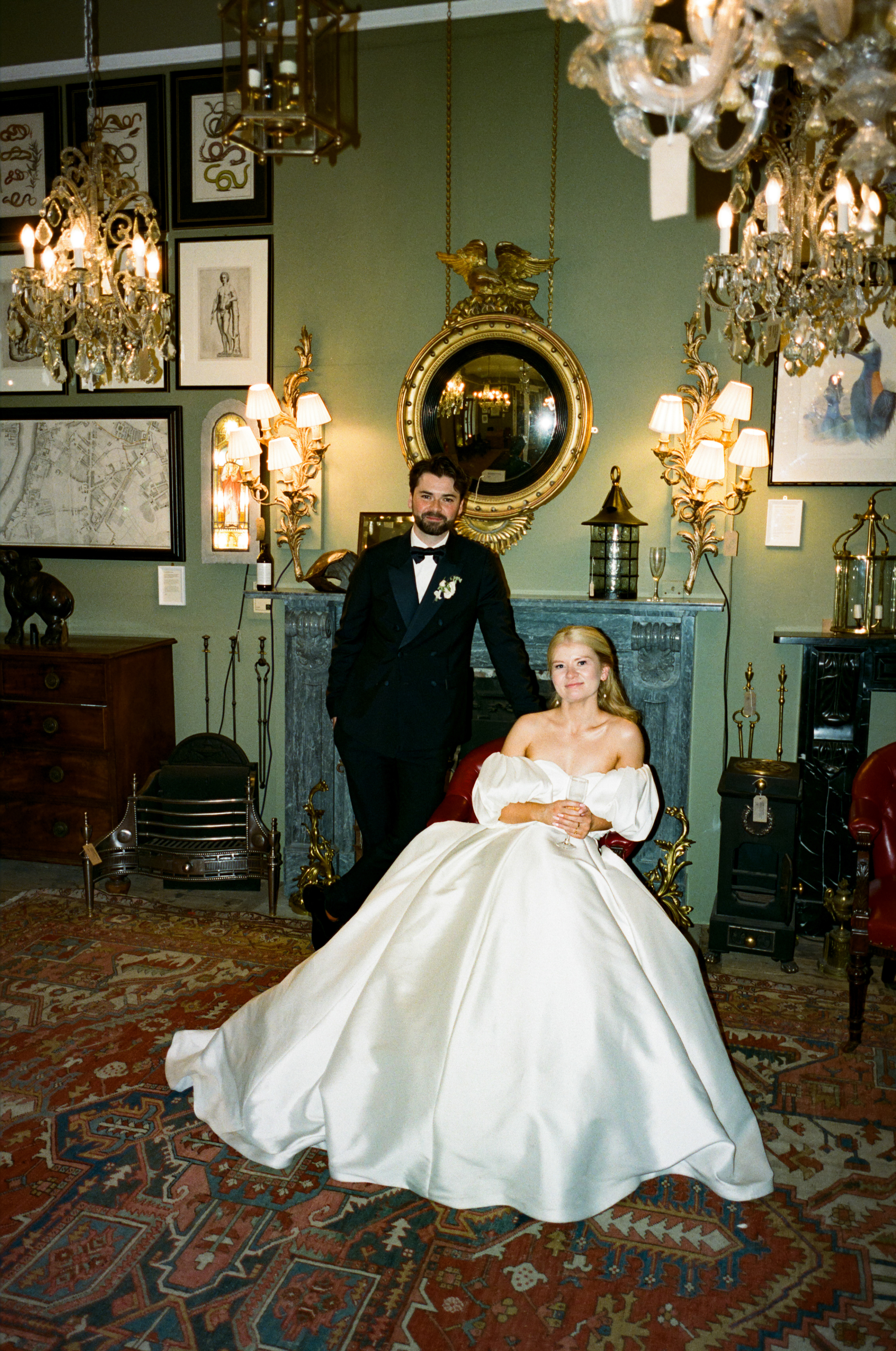 A Classic & Romantic Brunswick House Wedding With a Movie-Inspired Aesthetic 19 Brunton House Wedding London Joasis Photography 120 1