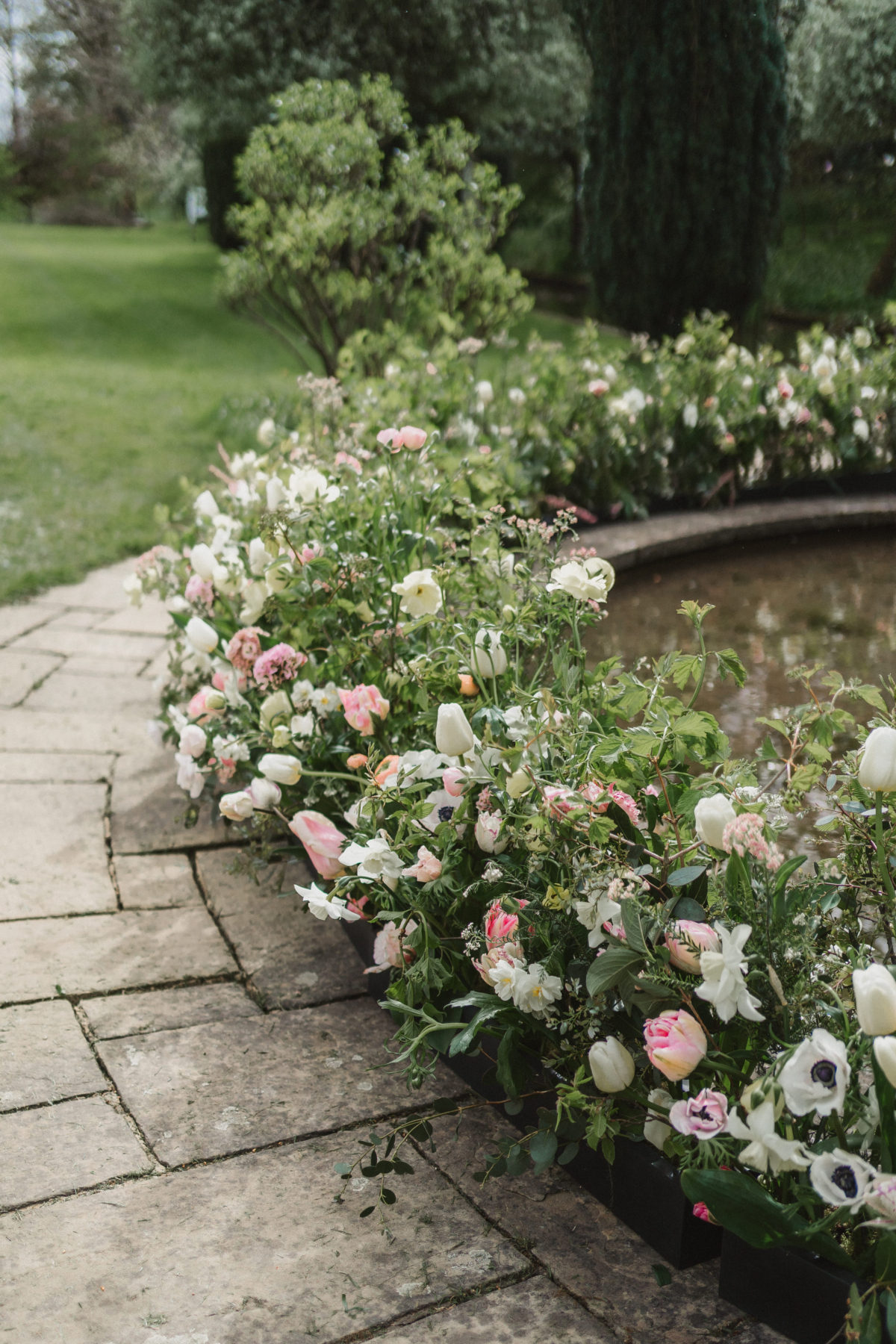 Romantic Spring Wedding at Cornwell Manor