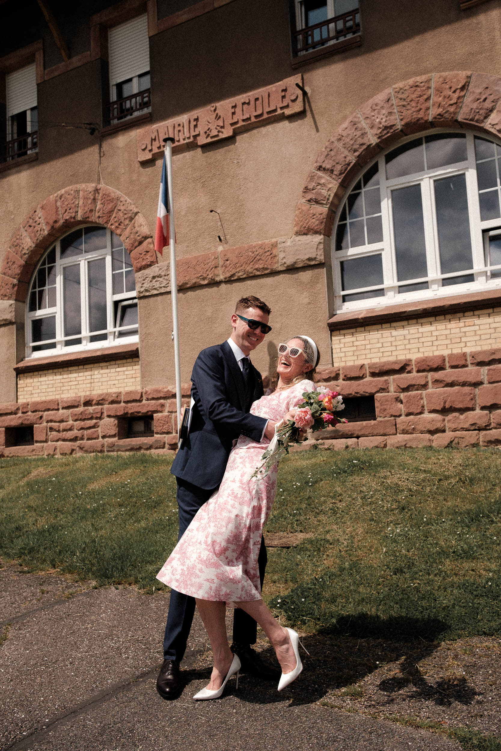Intimate French village wedding 75