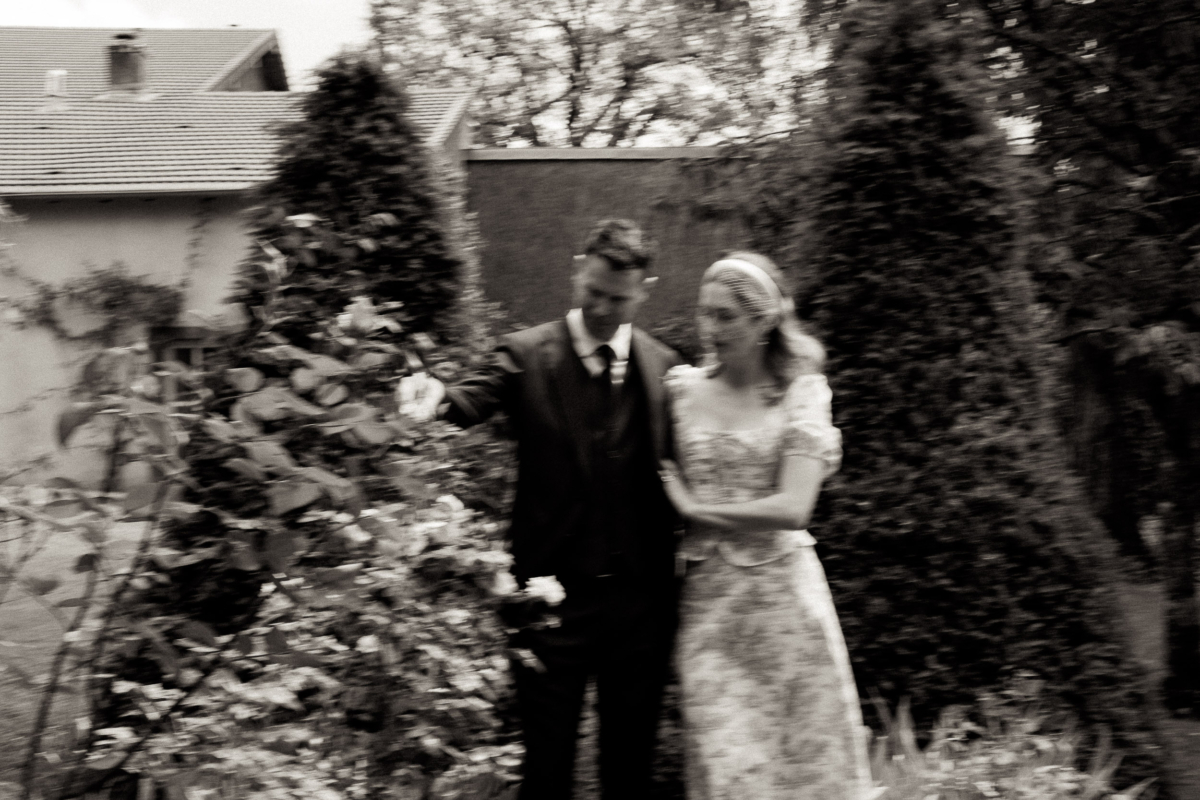 Intimate French village wedding 93