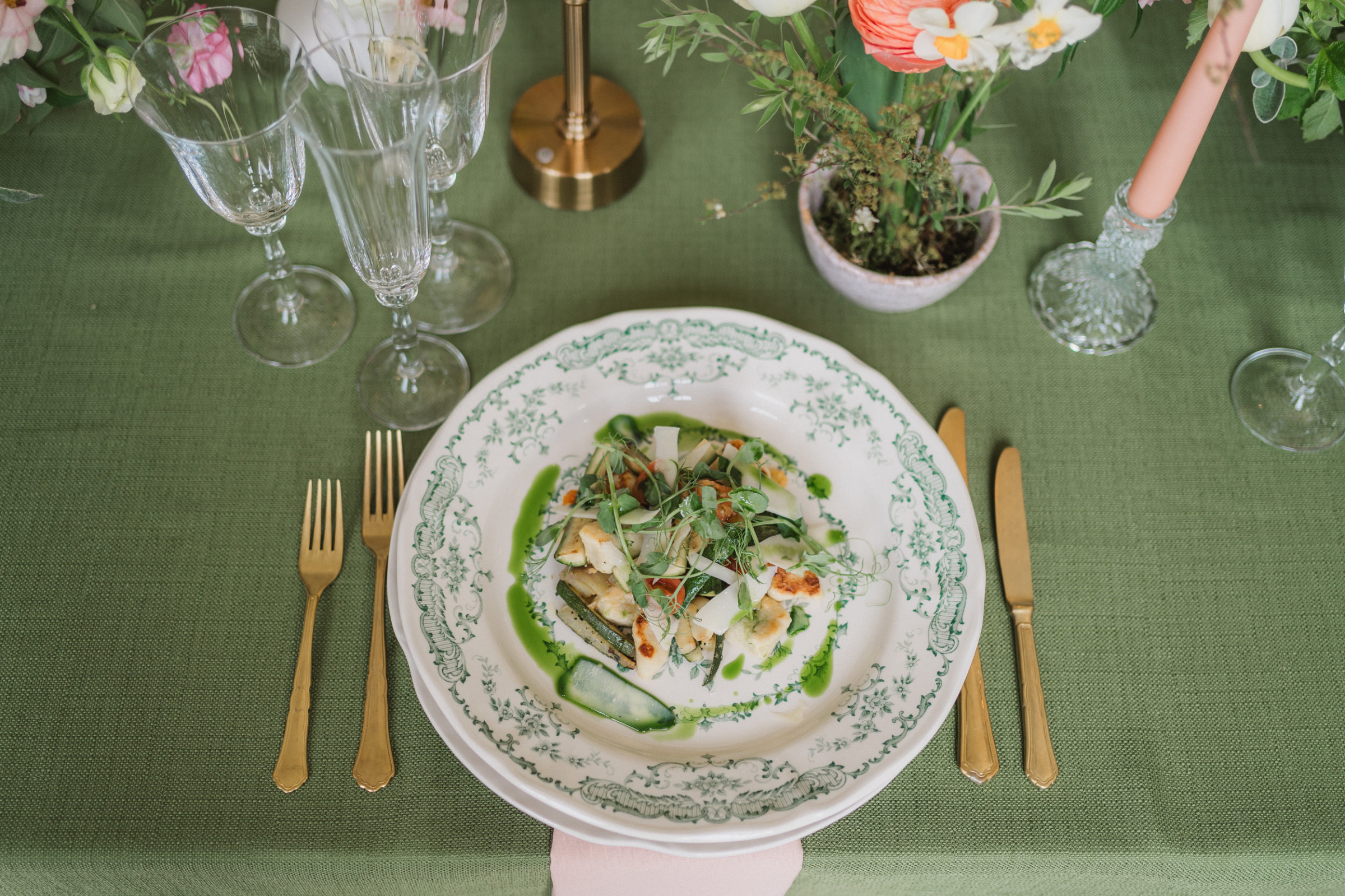 Spring Wedding Inspiration Cornwell Manor 194