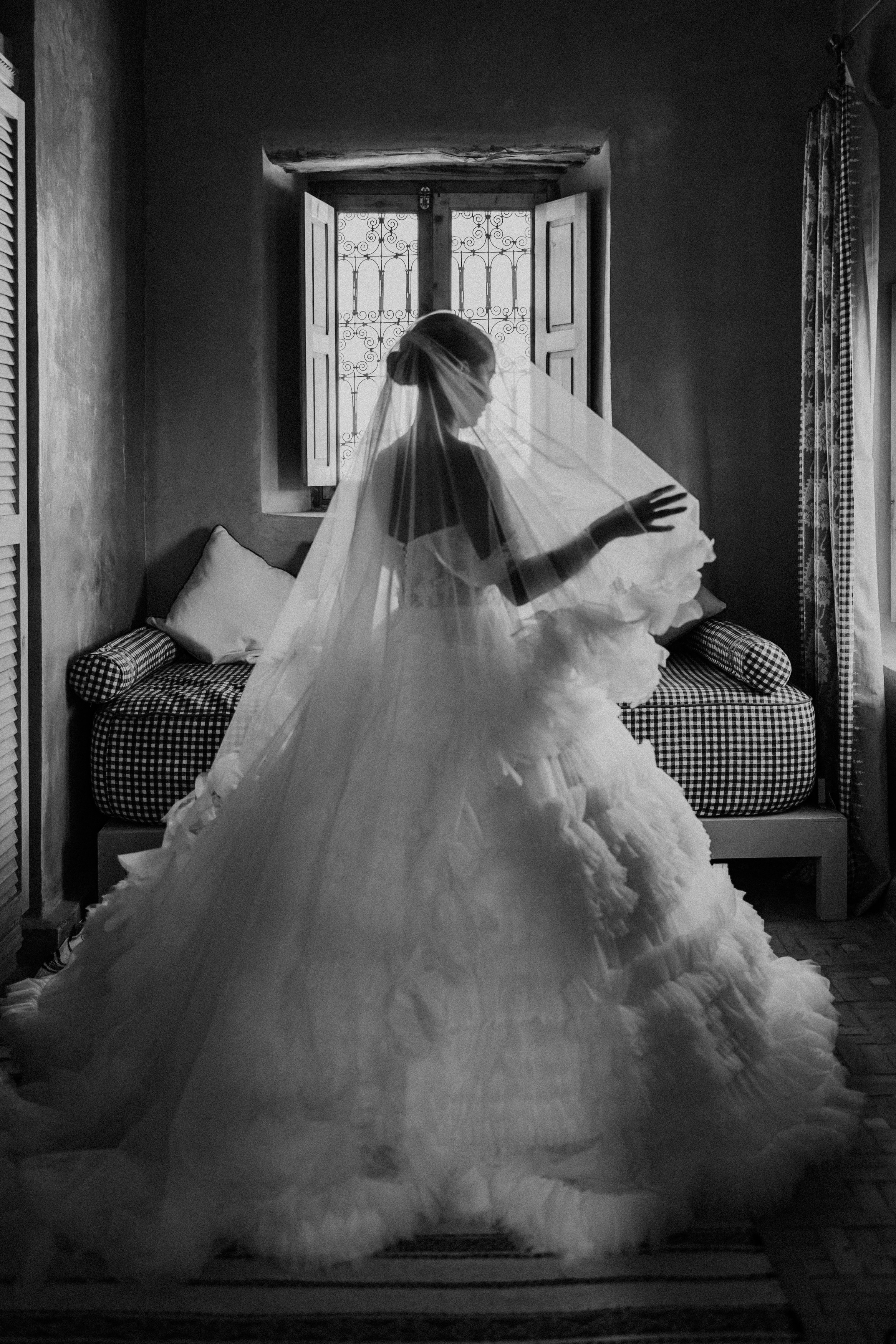 A Colour-Filled Wedding at Casa Abracadabra in Marrakech with Modern Party Vibes 65 Wedding at Casa Abracadabra Marakech Bernadeta Kupiec Photography 11