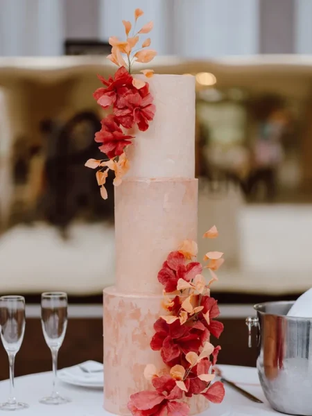 Elegant modern wedding cake by Bloom Bakehouse, designed for stylish couples in the Cotswolds, Northamptonshire, and surrounding areas including London.