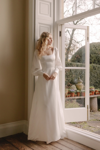 Coco Conran - handmade wedding dresses in natural materials. London, UK.
