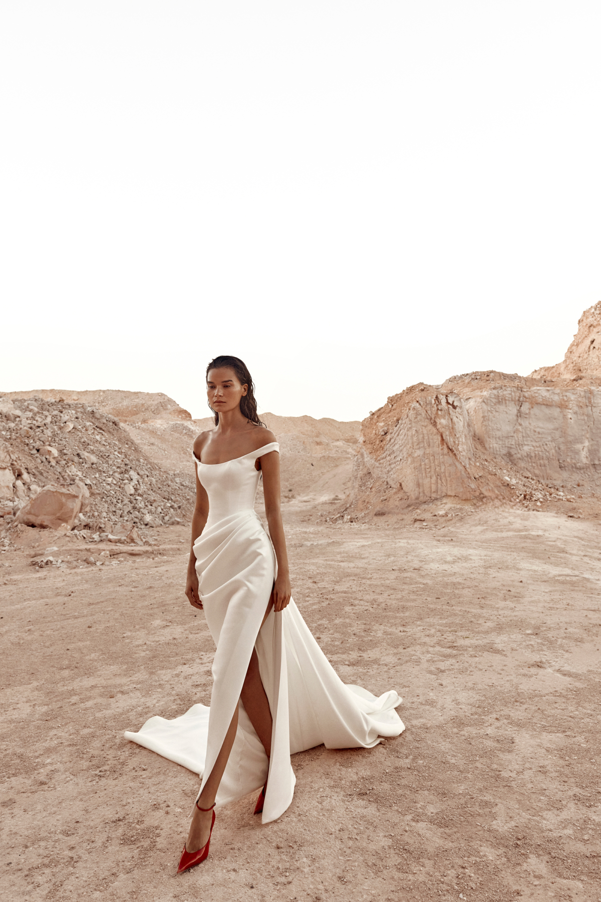 How To Shop For Your Wedding Dress, by Bridal Boutique Owner, Ellie Sanderson 5 How to shop for your wedding dress Ellie Sanderson 3