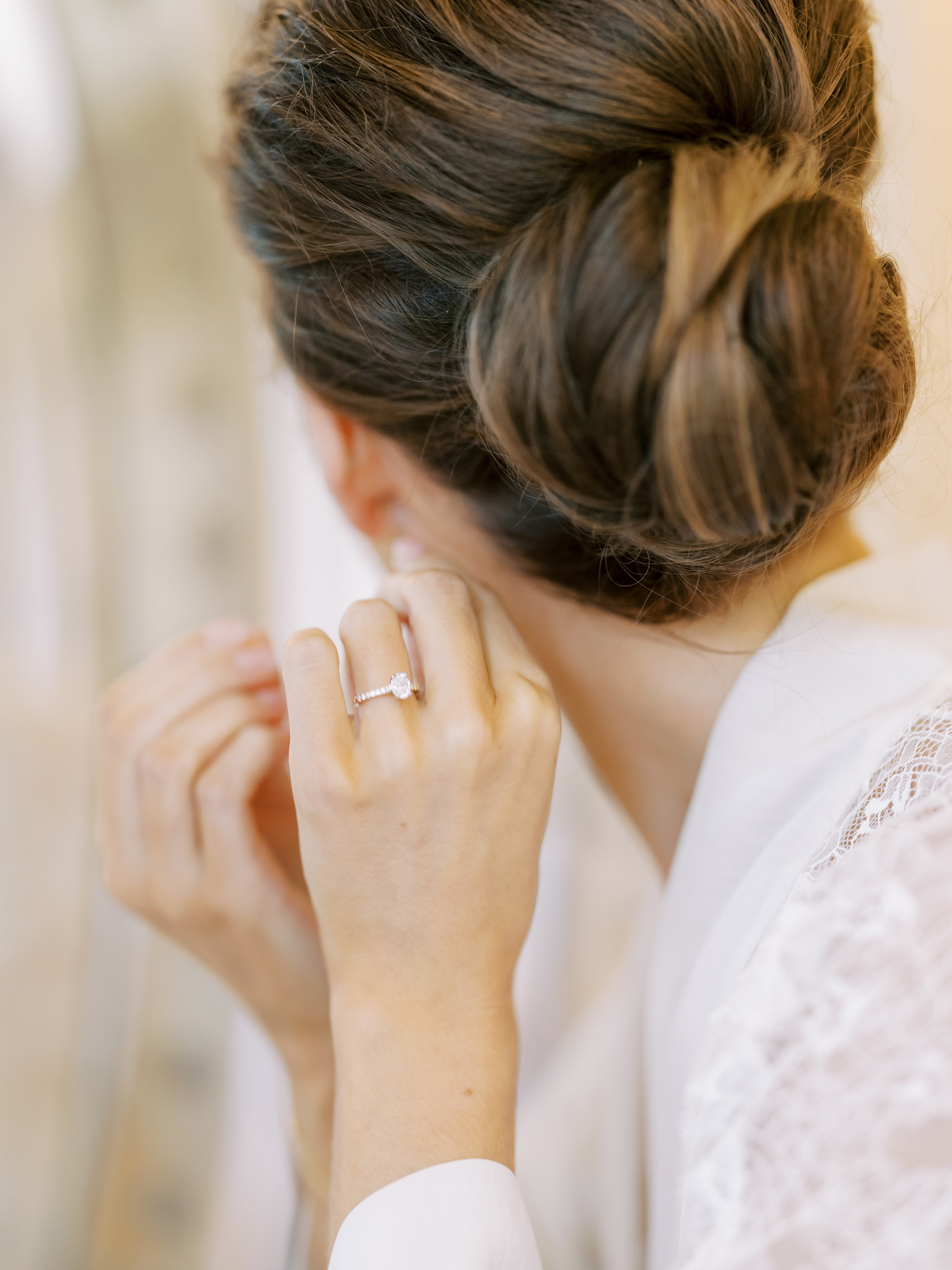 Classy and Elegant Wedding at Iscoyd Park with a Chosen by KYHA Gown 10 Iscoyd Park Wedding Heledd Roberts 28