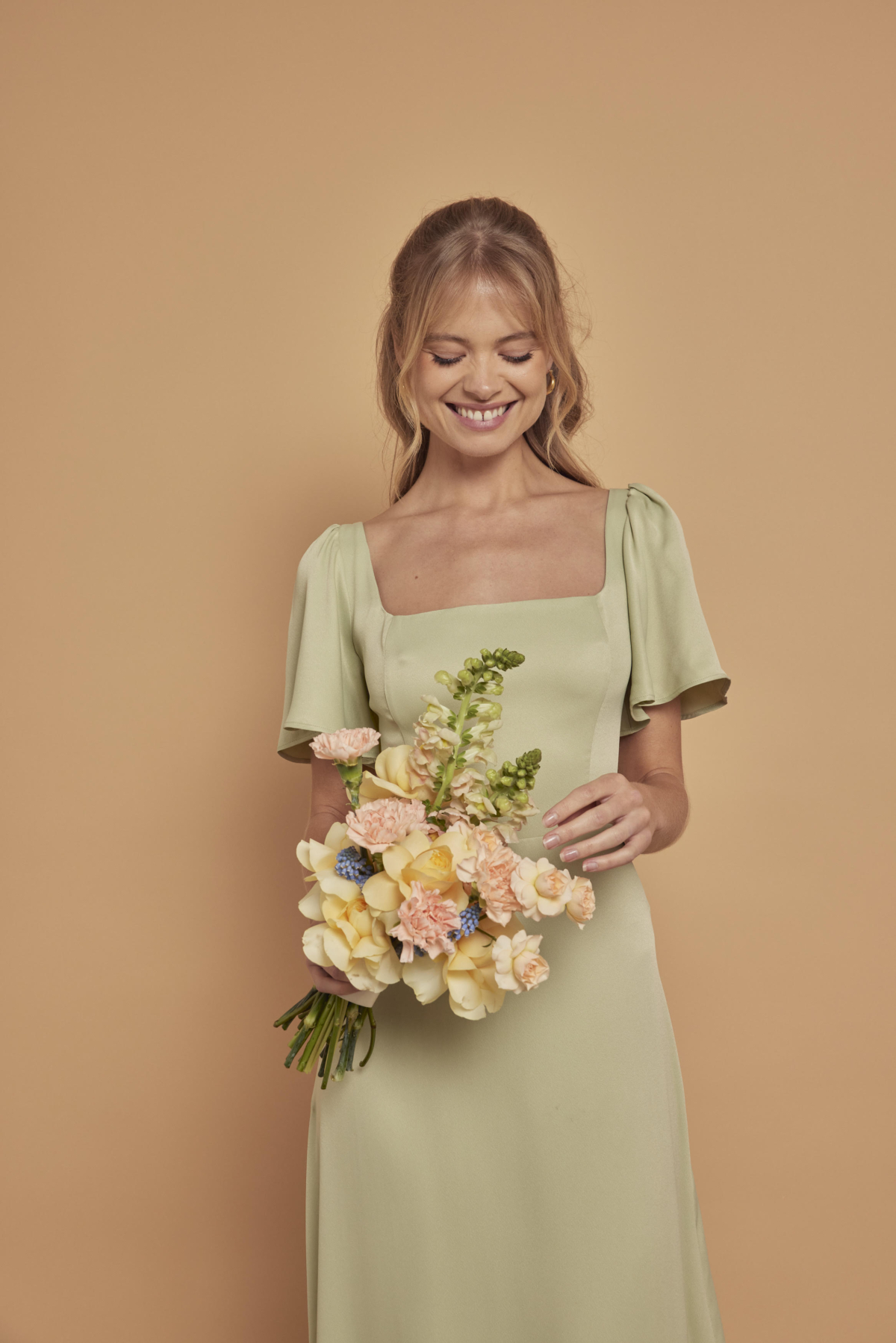 5 Minutes to Perfect Bridesmaid Dresses 5 Olive green bridesmaids dress by Maids to Measure