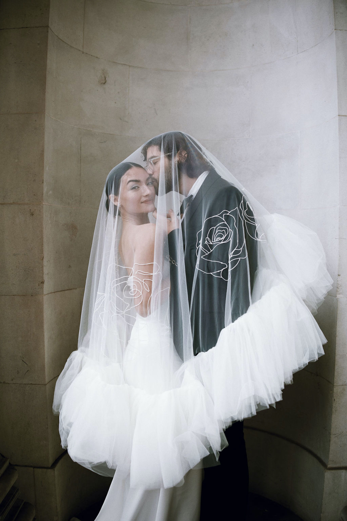 London City Wedding Style With a Maximalist Ruffled Veil 32 Modern City Wedding Inspiration 11