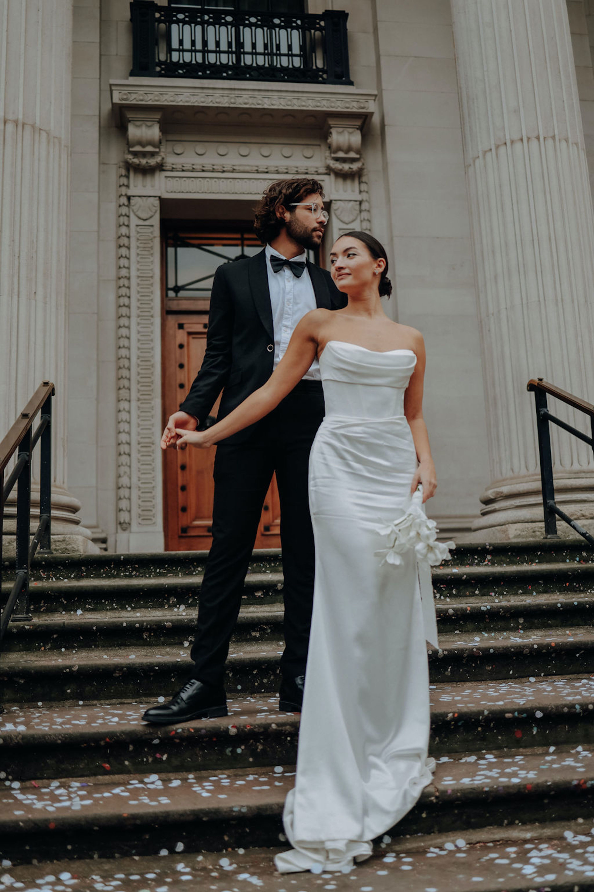 London City Wedding Style With a Maximalist Ruffled Veil 28 Modern City Wedding Inspiration 41
