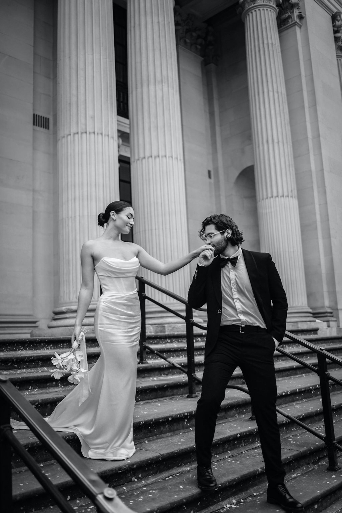 London City Wedding Style With a Maximalist Ruffled Veil 34 Modern City Wedding Inspiration 43