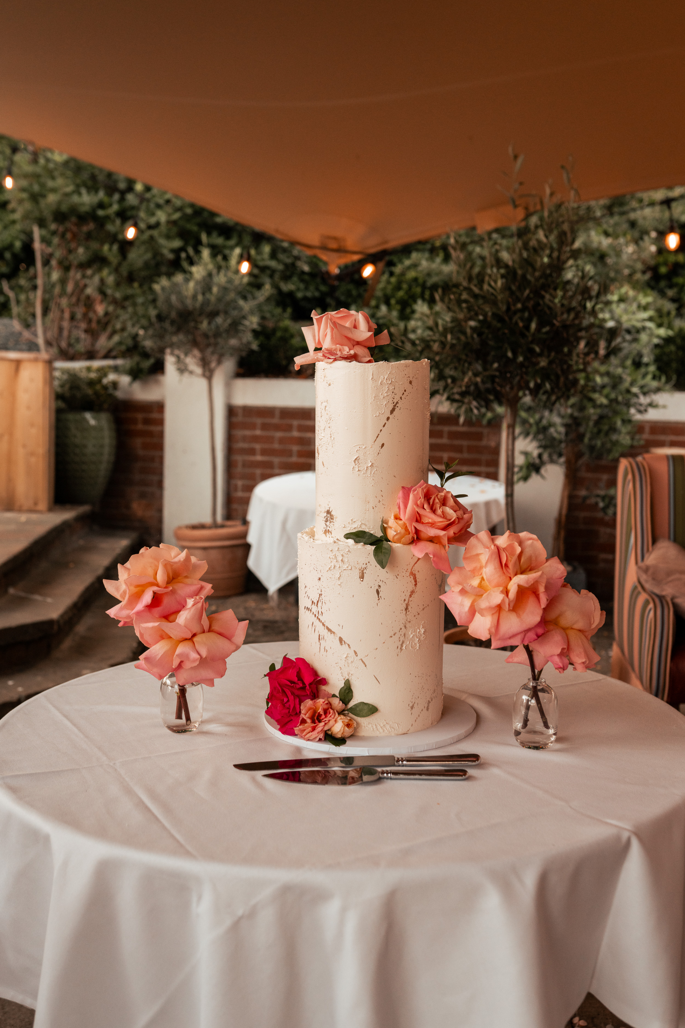 This Modern Revelry Mitre Hampton Court Wedding Becca Joe 125