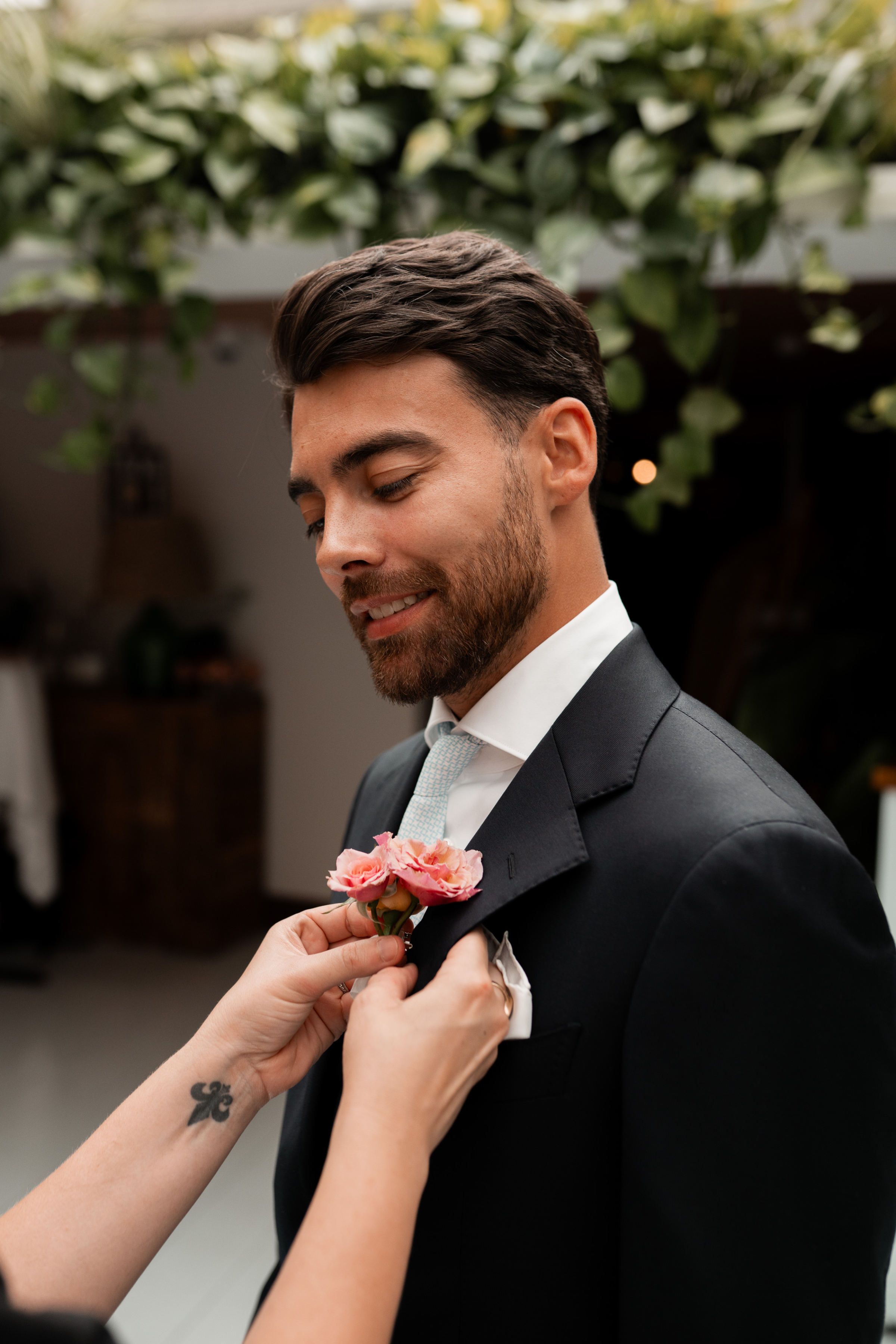 This Modern Revelry Mitre Hampton Court Wedding Becca Joe 4