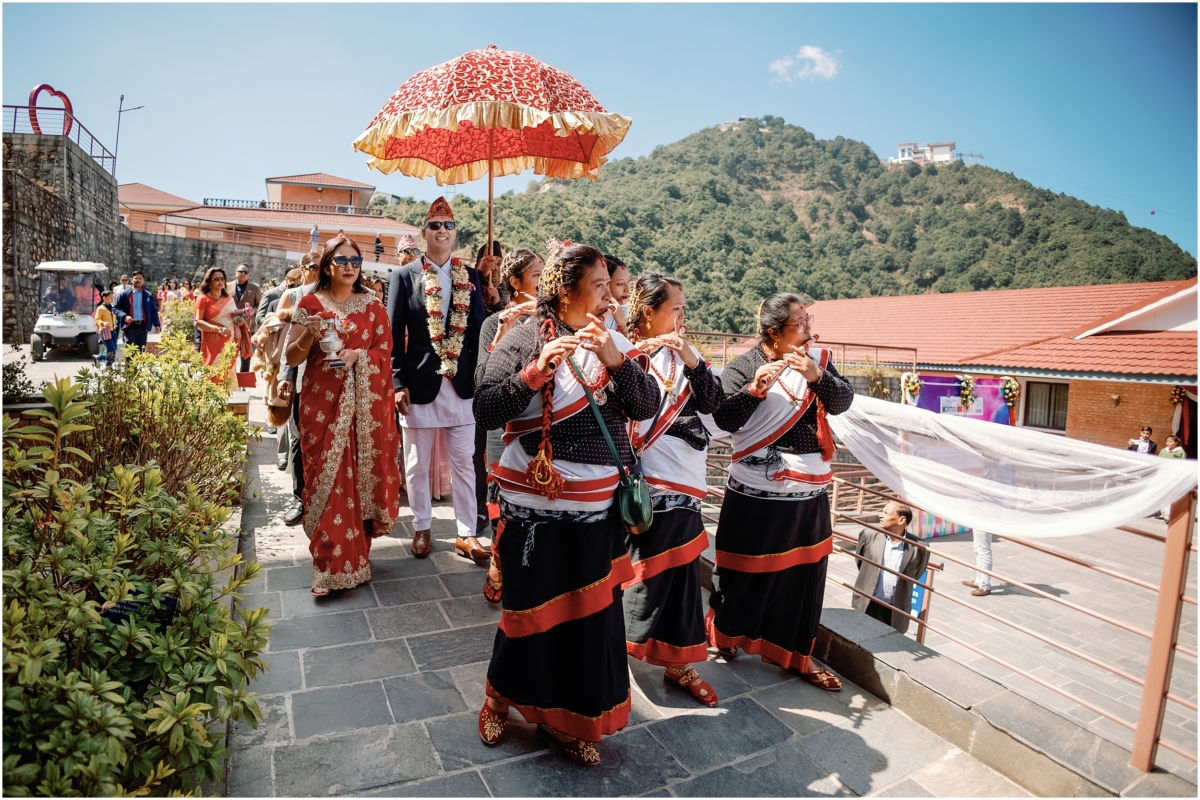 A Hindu Newari Wedding in the Clouds of Nepal with a Buddhist Spiritual Blessing 62 soven amatya photography samriddhisumedh mailtoinfo@amatya.co .uk 060