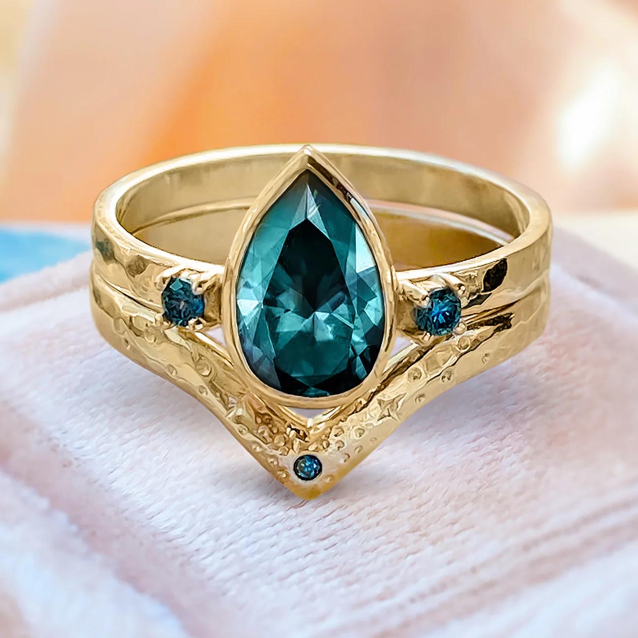 Bijou de Chagall teal and gold ring