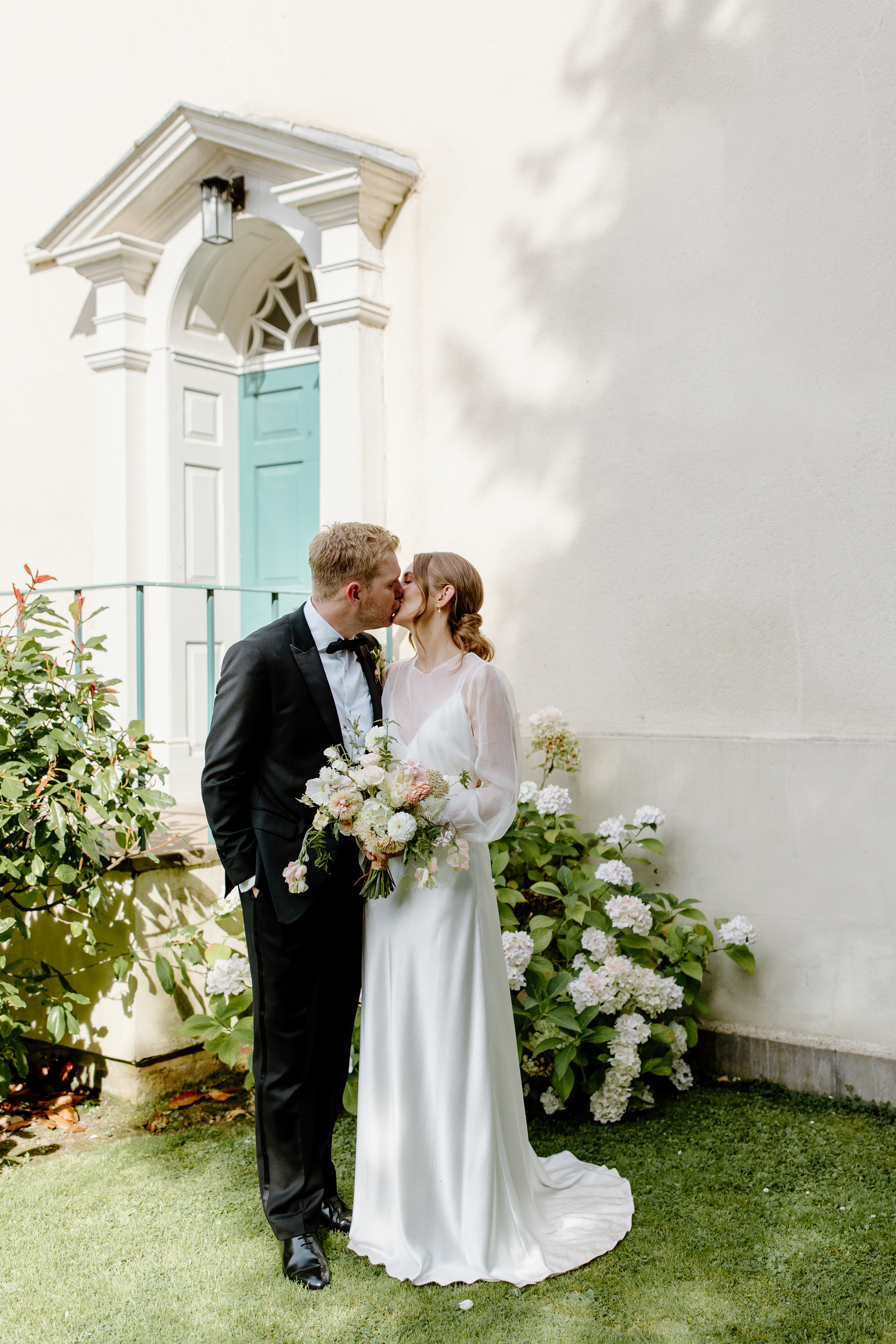 Katie in The Own Studio For Her Elegant Summer Wedding at Broadfield Court 33 Broadfield Court Wedding 114