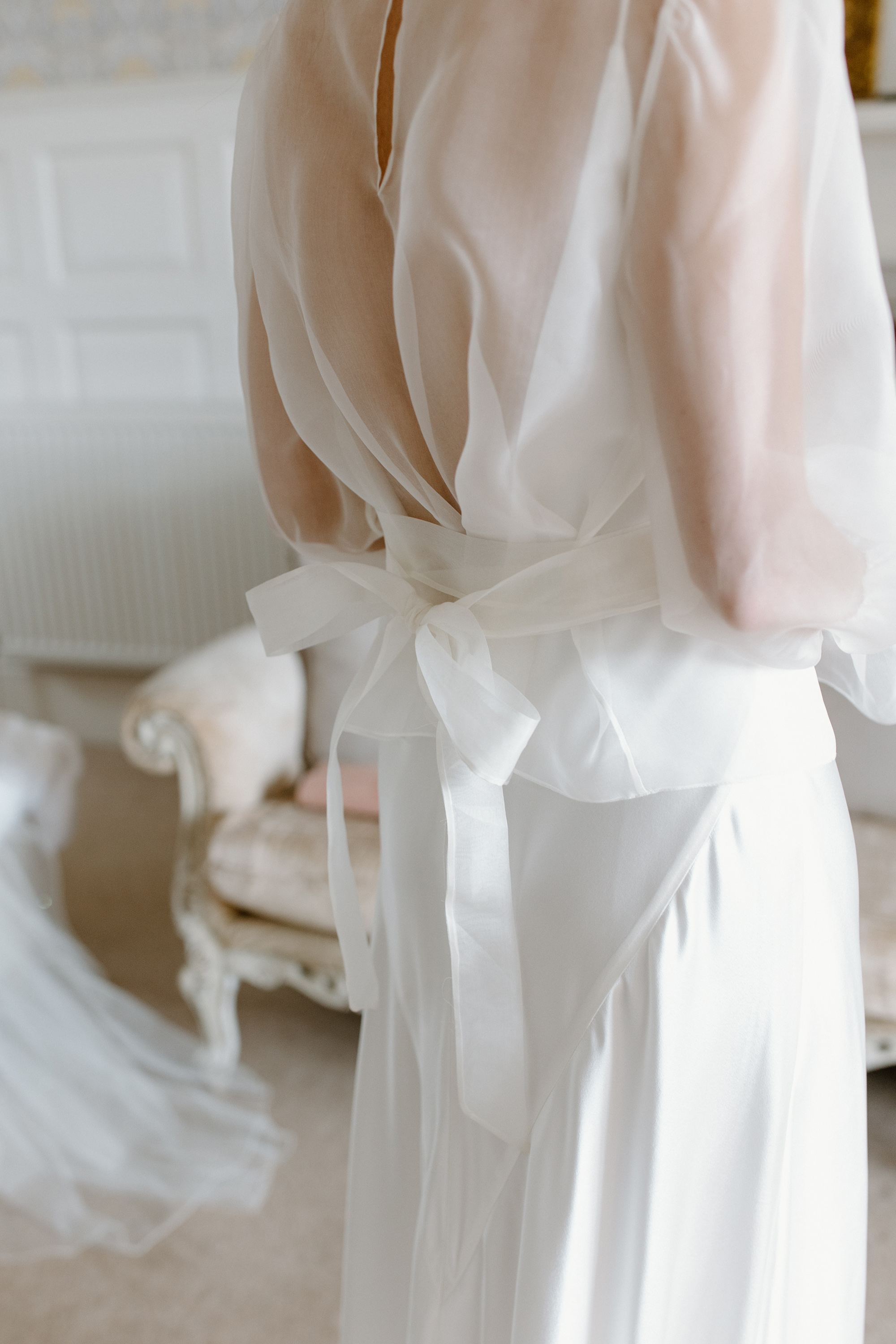 Katie in The Own Studio For Her Elegant Summer Wedding at Broadfield Court 15 Broadfield Court Wedding 30 1
