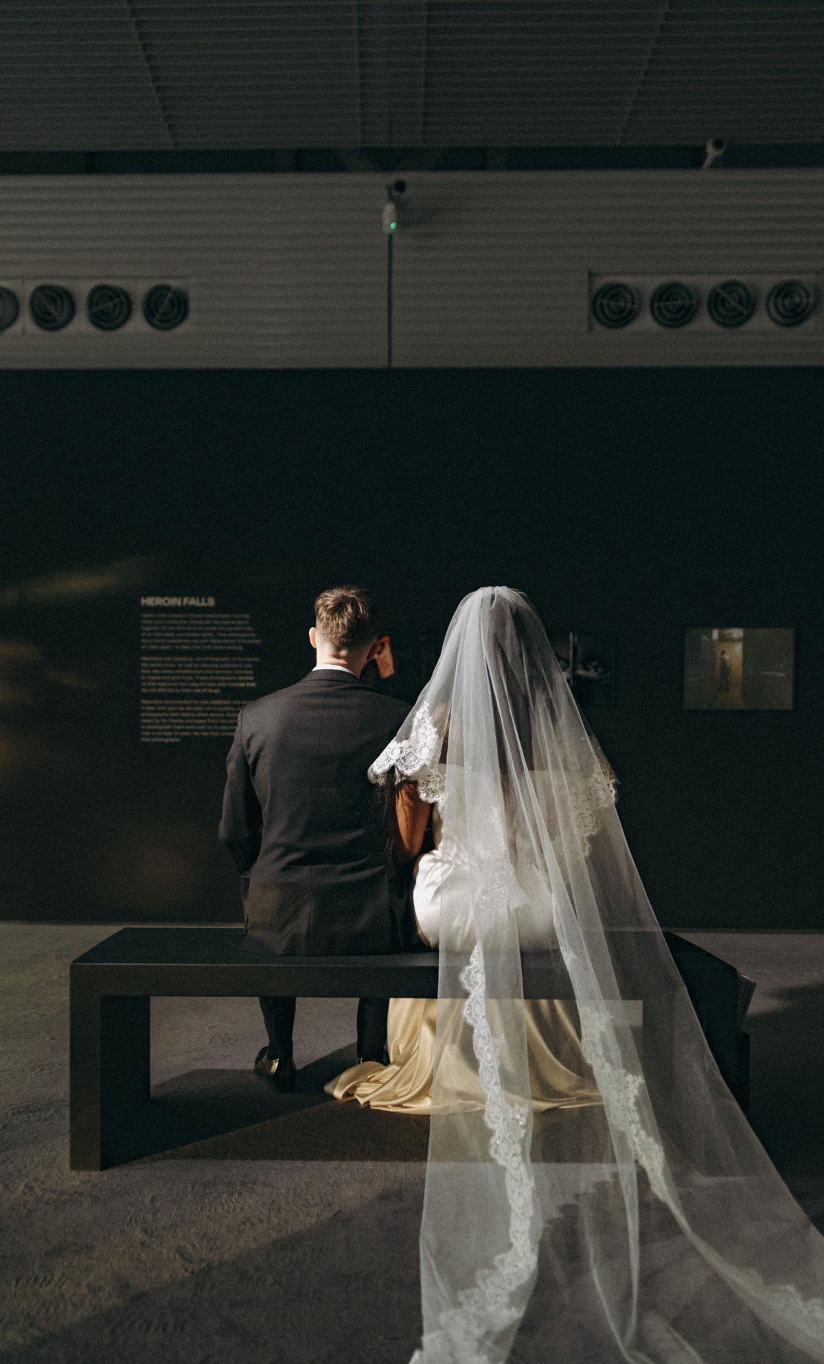 Elegant Modern Sainsburys Centre Wedding 181