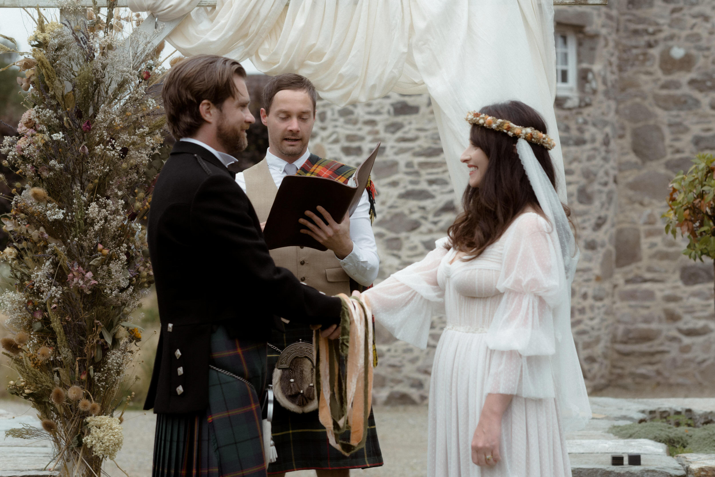Intimate Scottish Castle Wedding Kilmartin The Caryls Photography 191 1