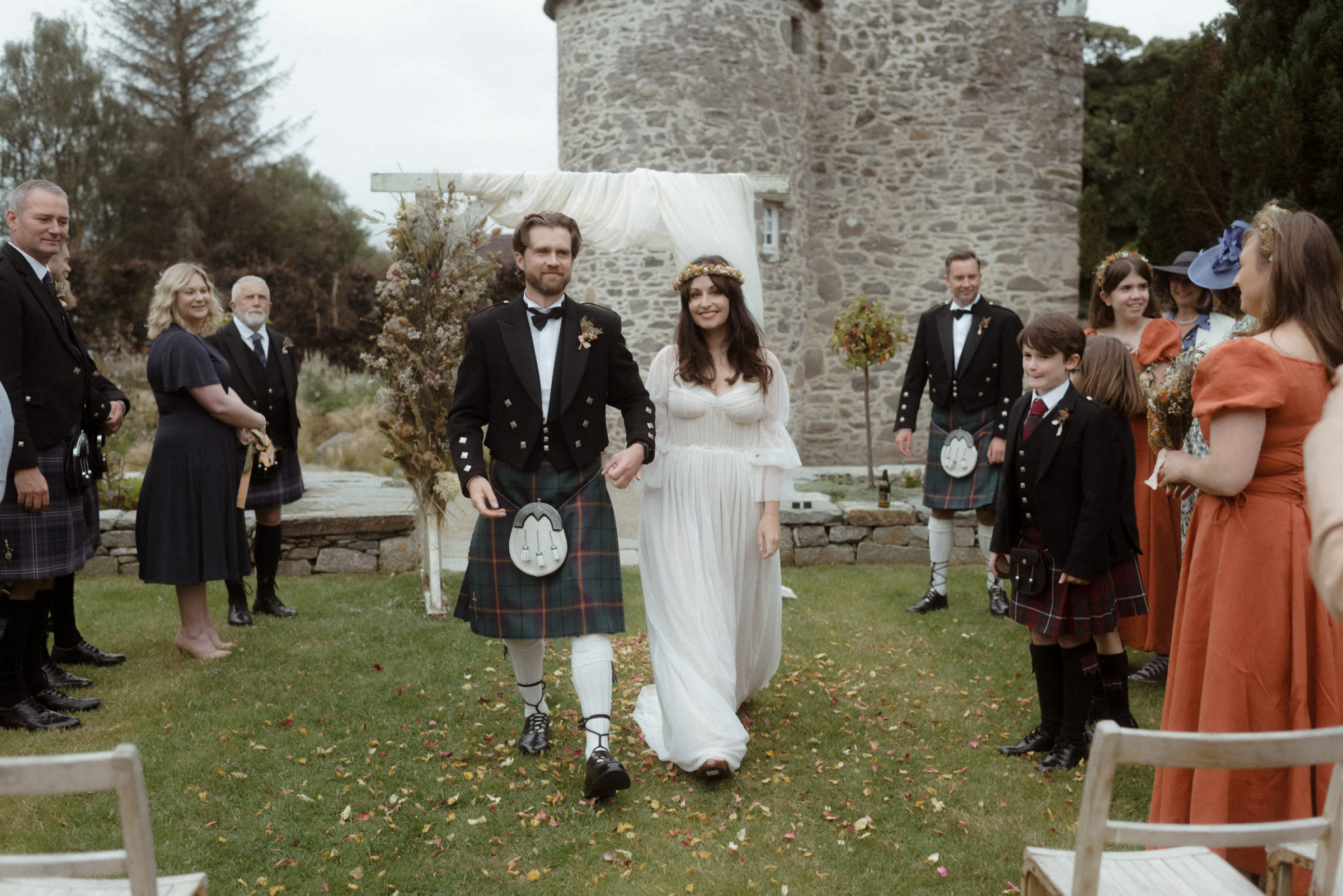 Intimate Scottish Castle Wedding Kilmartin The Caryls Photography 212 2