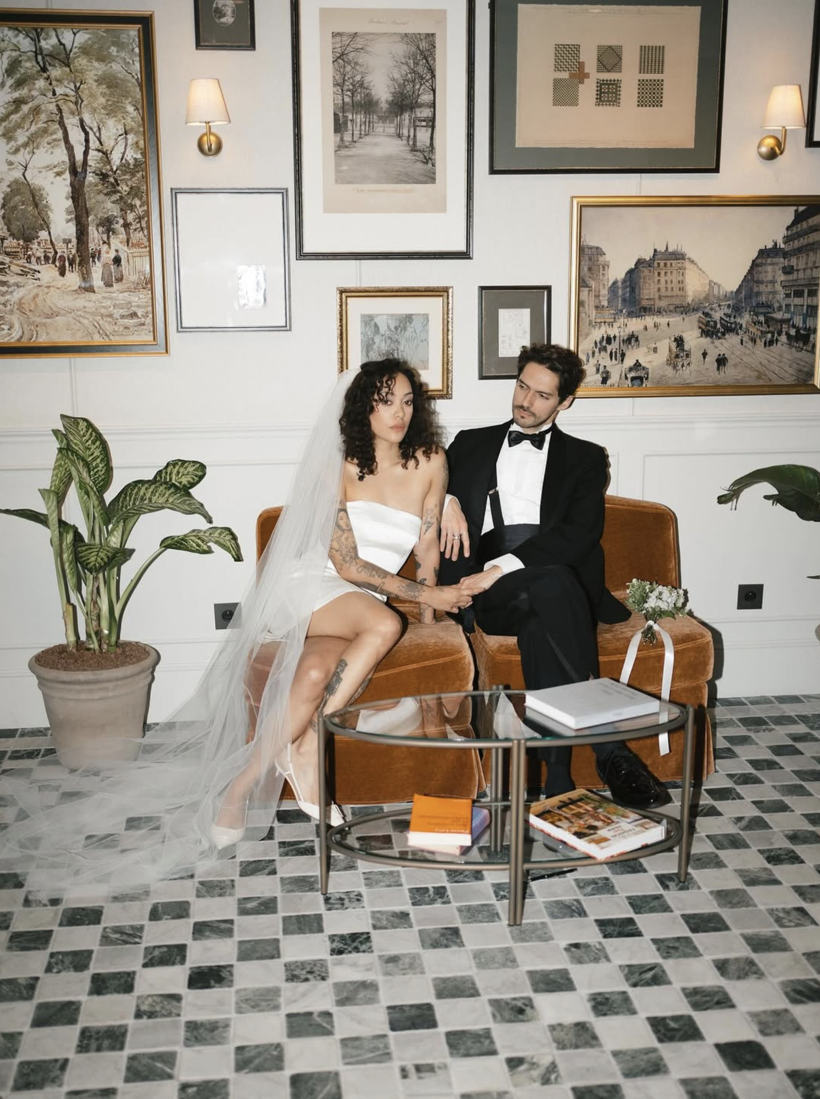How To Choose a Wedding Dress by Frida Hoffman-Clark of Kladek Paris 29 Chic modern bridal mini dress, by Kladek Paris.