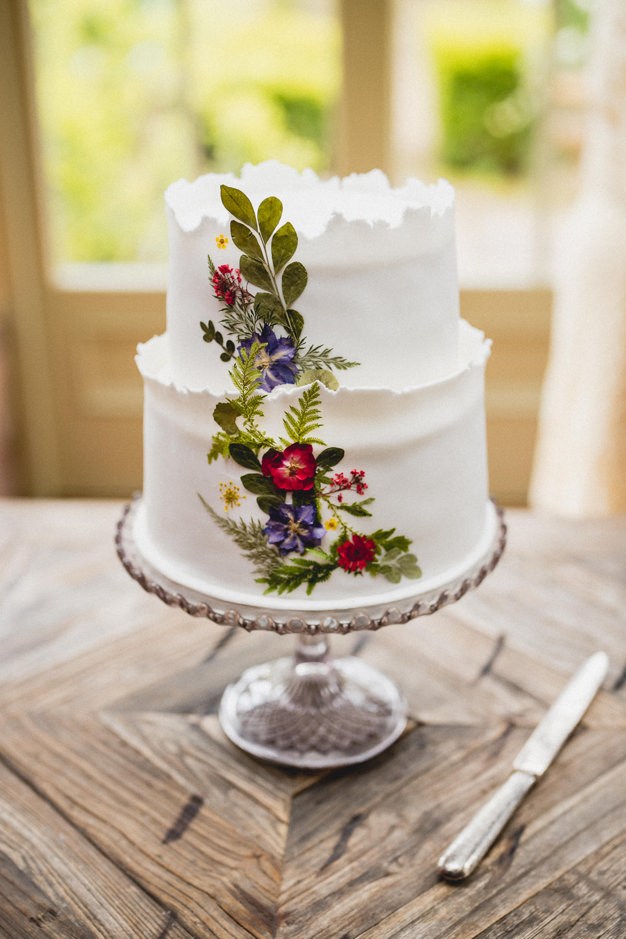 271 Wedding Photography Dewsall Court April Alex Lewis Fackrell Photography - A Classy & Elegant Sustainable Wedding at Dewsall Court with Flowers by Dorothy Seed 271 Wedding Photography Dewsall Court April Alex Lewis Fackrell Photography