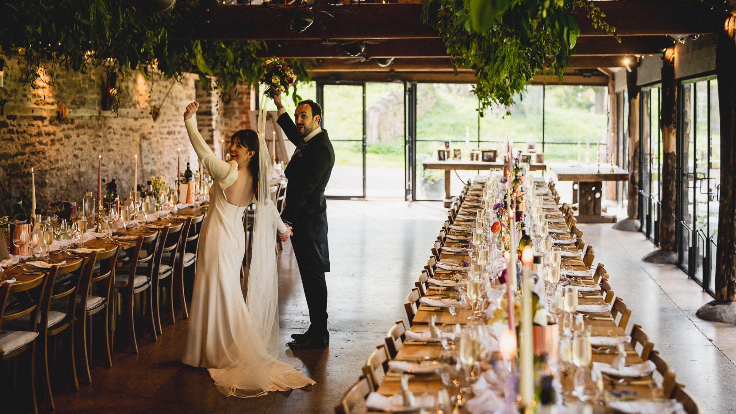 426 Wedding Photography Dewsall Court April Alex Lewis Fackrell Photography - A Classy & Elegant Sustainable Wedding at Dewsall Court with Flowers by Dorothy Seed 426 Wedding Photography Dewsall Court April Alex Lewis Fackrell Photography