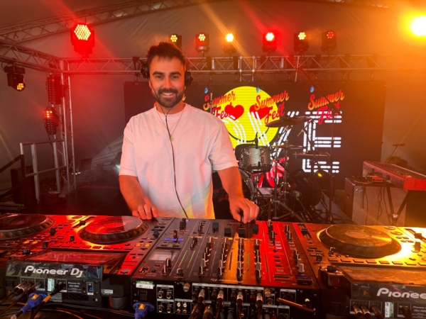 AURA Wedding DJs