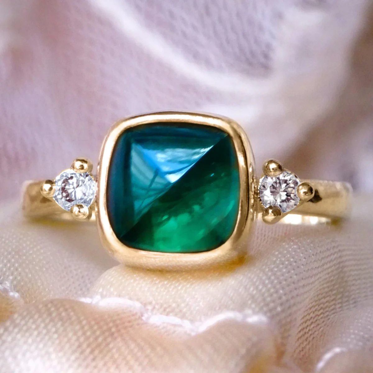 Majestic Emerald Diamond Unique Engagement ring in 9ct/ 14ct / 18ct Gold