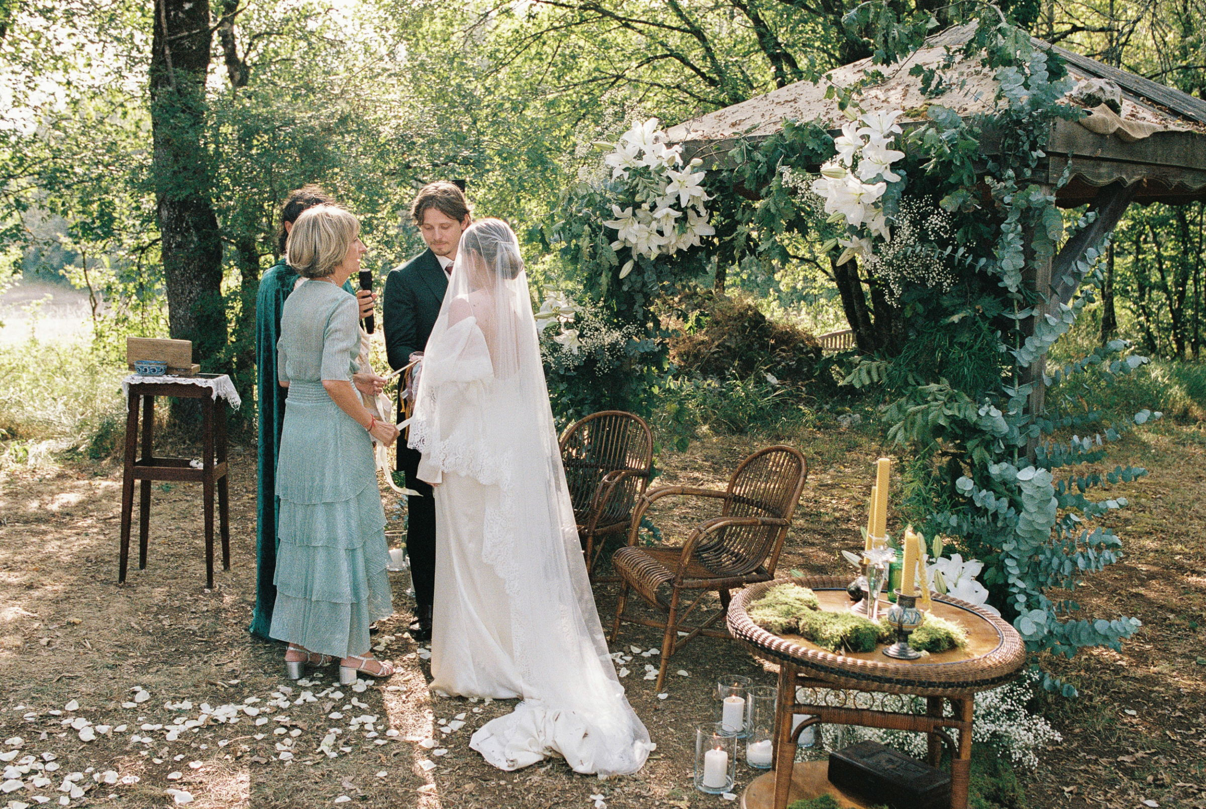 Danielle Frankel bride Chateau Lagut wedding 107