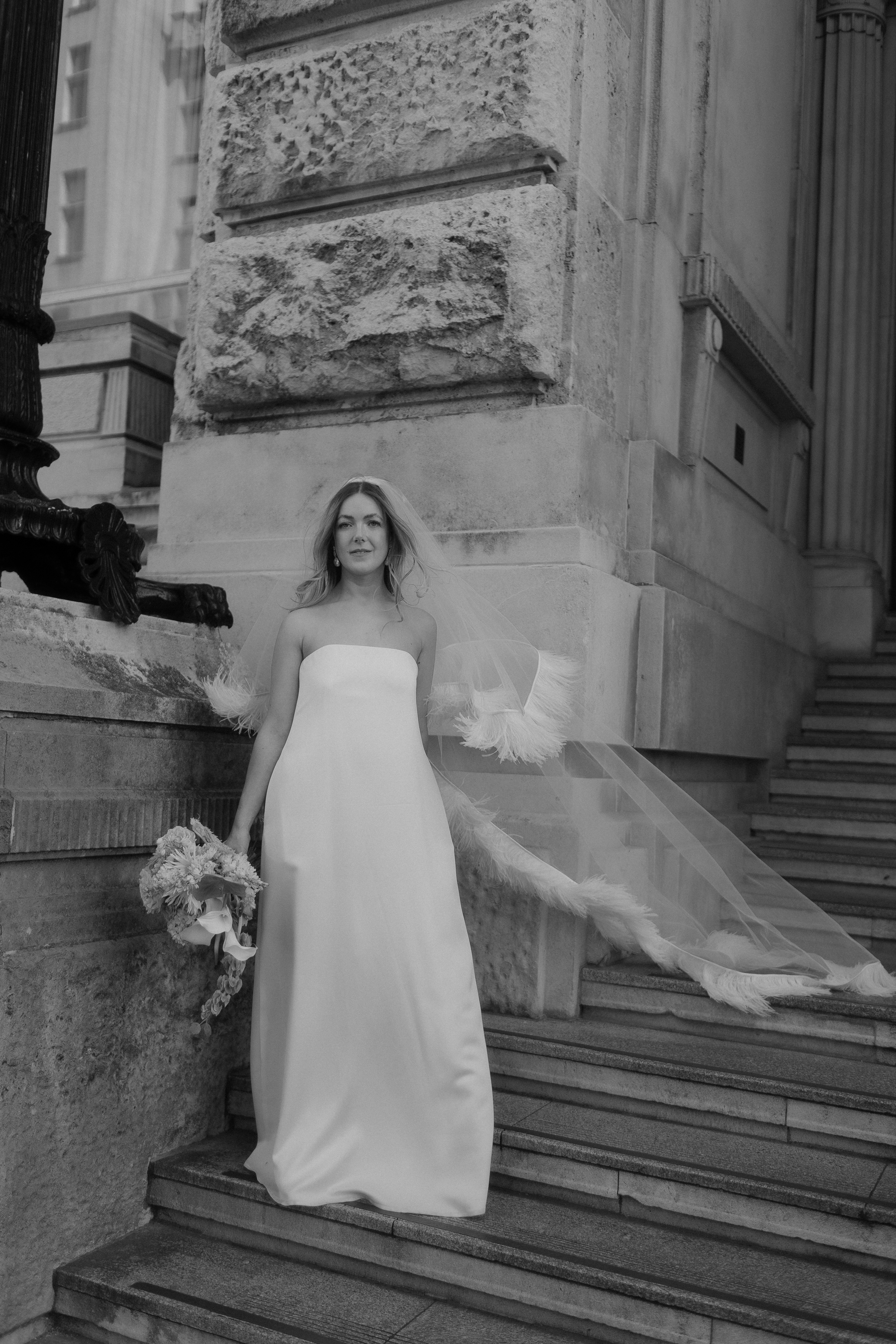 Minimalist Anna Quan Dress & Liverpool City Wedding