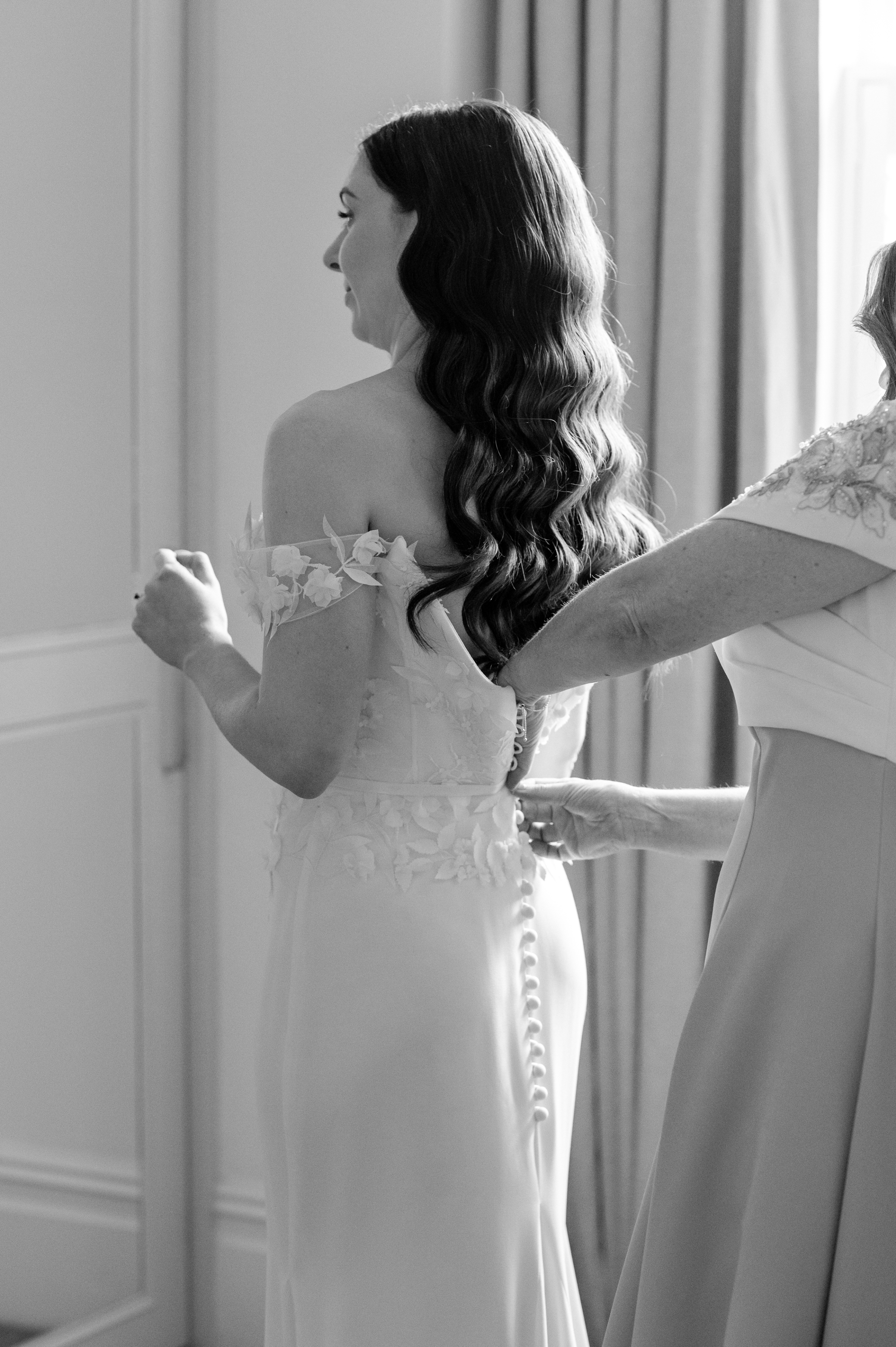 Suzanne Neville Bride Old Vicarage Wedding 10 - Victoria in Suzanne Neville for her Classy & Minimalist Wedding in Neutral Tones Suzanne Neville Bride Old Vicarage Wedding 10
