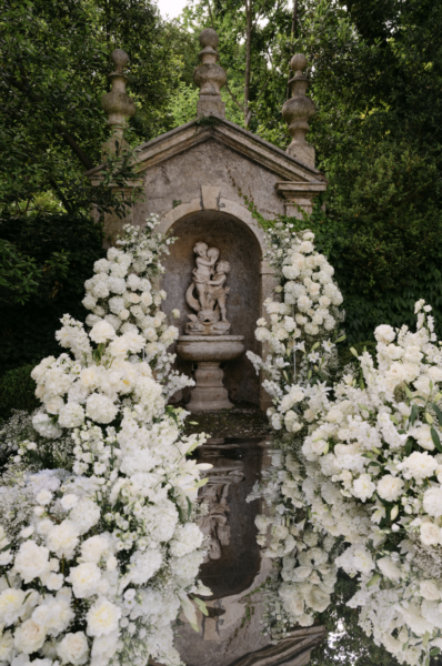 Luxury ceremony setup