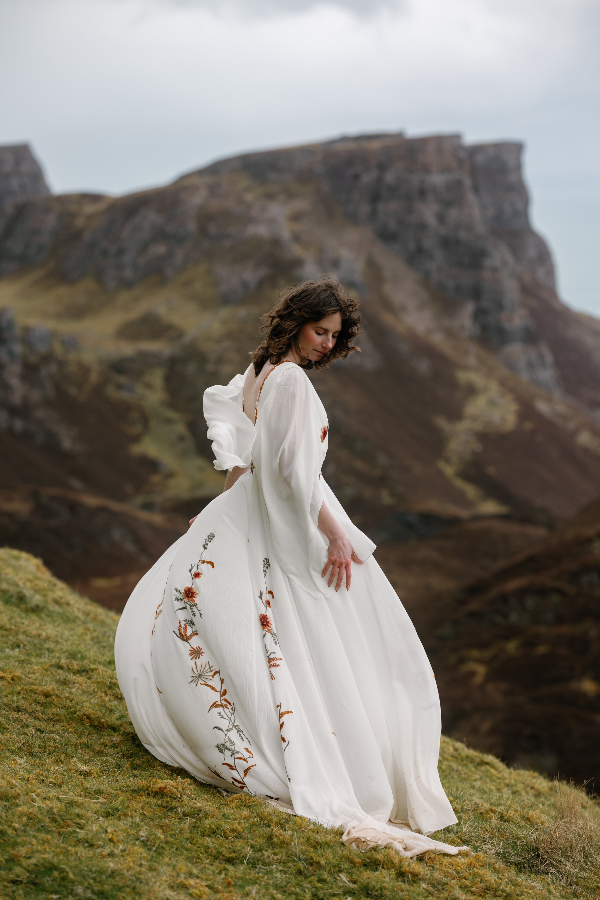 Oli and Steph Photography Miranda and Zach 186 - An Isle of Skye Elopement Planned in Just One Month, with a Floral Dress by Flora & Lane Oli and Steph Photography Miranda and Zach 186