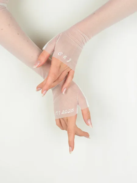 C'est Jeanne handmade tulle bridal gloves.1
