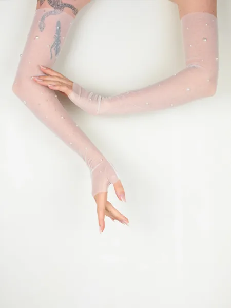 C'est Jeanne handmade tulle bridal gloves.1