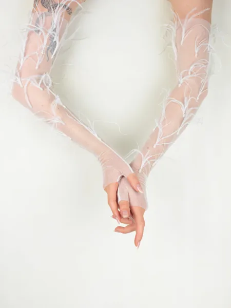 C'est Jeanne handmade tulle bridal gloves.1