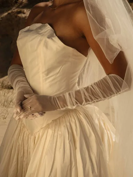 C'est Jeanne handmade tulle bridal gloves.1