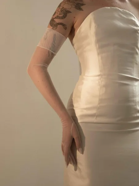 C'est Jeanne handmade tulle bridal gloves.1