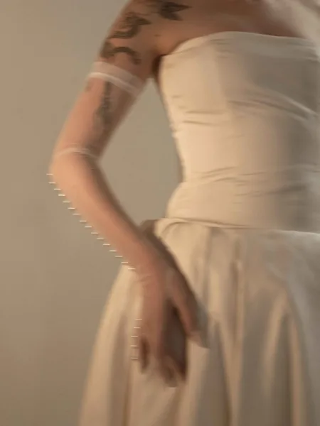 C'est Jeanne handmade tulle bridal gloves.1