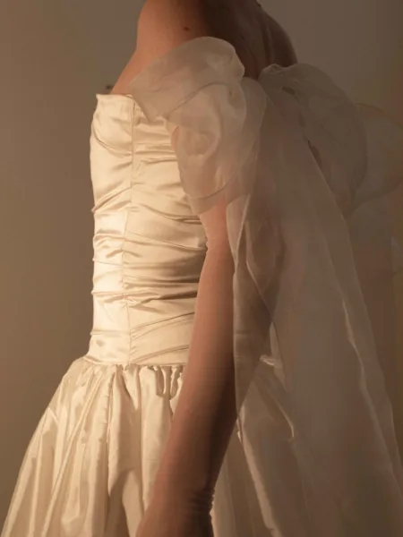 C'est Jeanne handmade tulle bridal gloves.1