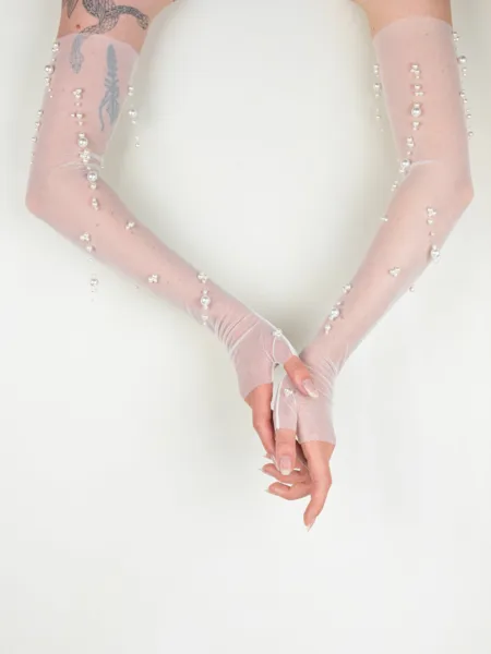 C'est Jeanne handmade tulle bridal gloves.1